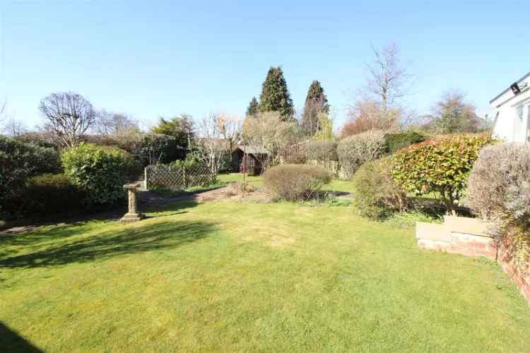 5 Bedroom Semi Detached House with Annex and Large Garden