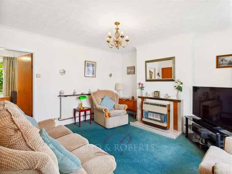 2 Bed Semi-Detached House for Sale in Caergwrle