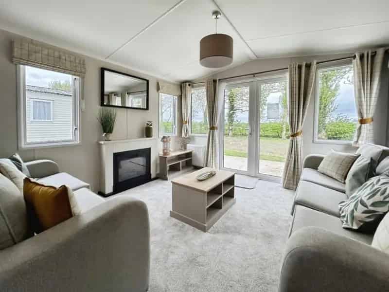 2 Bed Park Home for Sale - Heated Pools & On-Site Pub