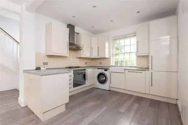 Charming Period House in Putney with Lovely Gardens