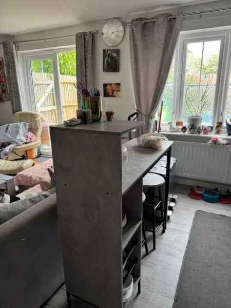 1 Bed Ground Floor Flat Near Country Walks