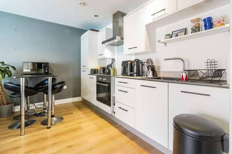 2 Bedroom Flat for Sale Manchester M3 River Irwell View