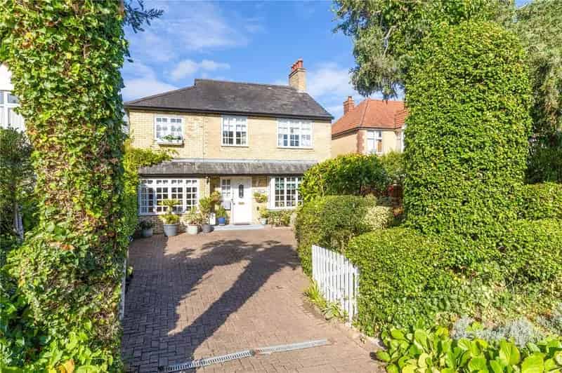 4 Bedroom Detached House for Sale near Cambridge
