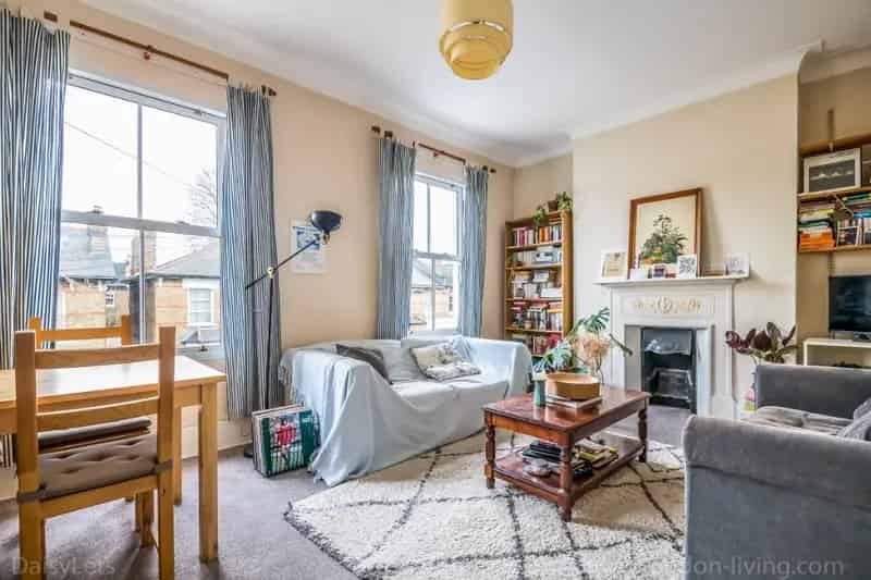 1 Bedroom Flat House to Rent