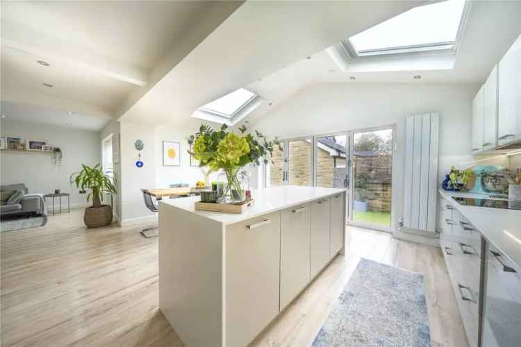 House For Sale in Leeds, England