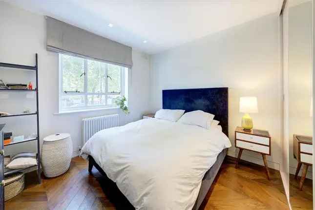 Flat for sale in Burton Court, Chelsea SW3