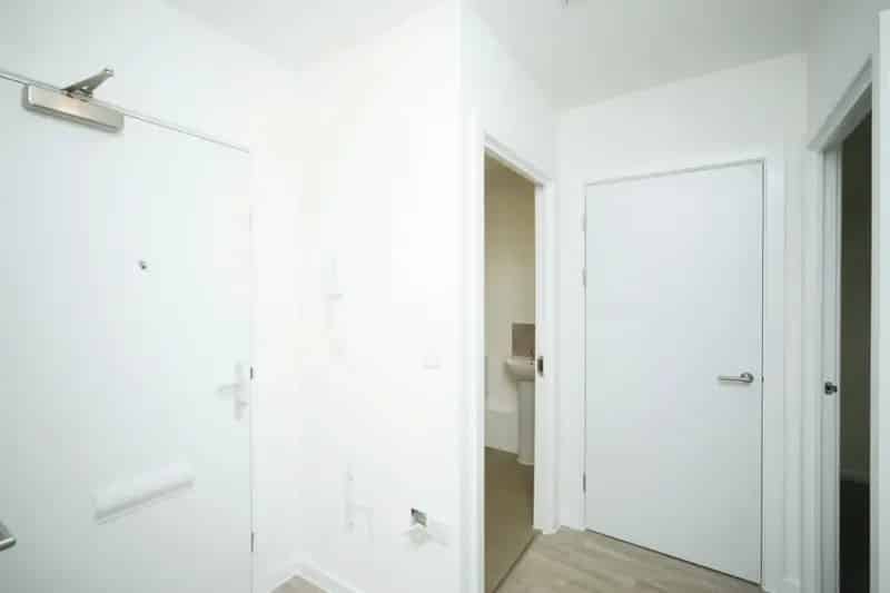 Waterside Place 2-Bed Apartment - Ground Floor
