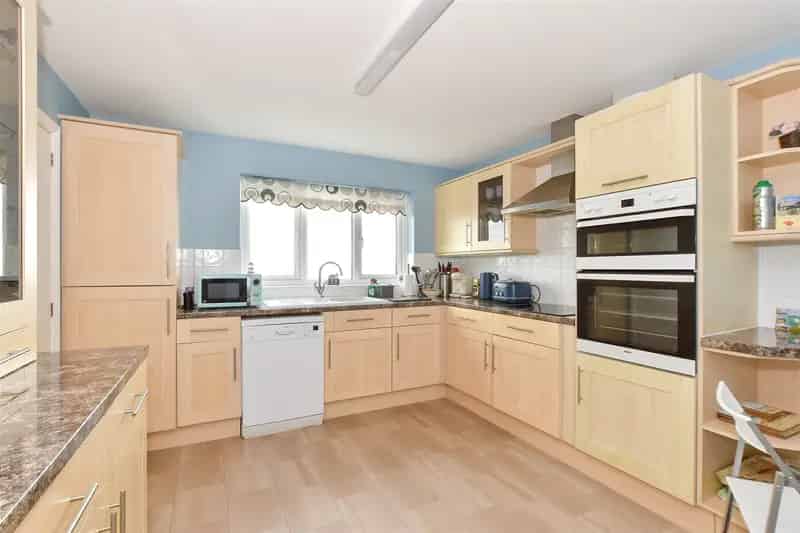 4 Bedroom Detached House for Sale Panoramic Sea Views