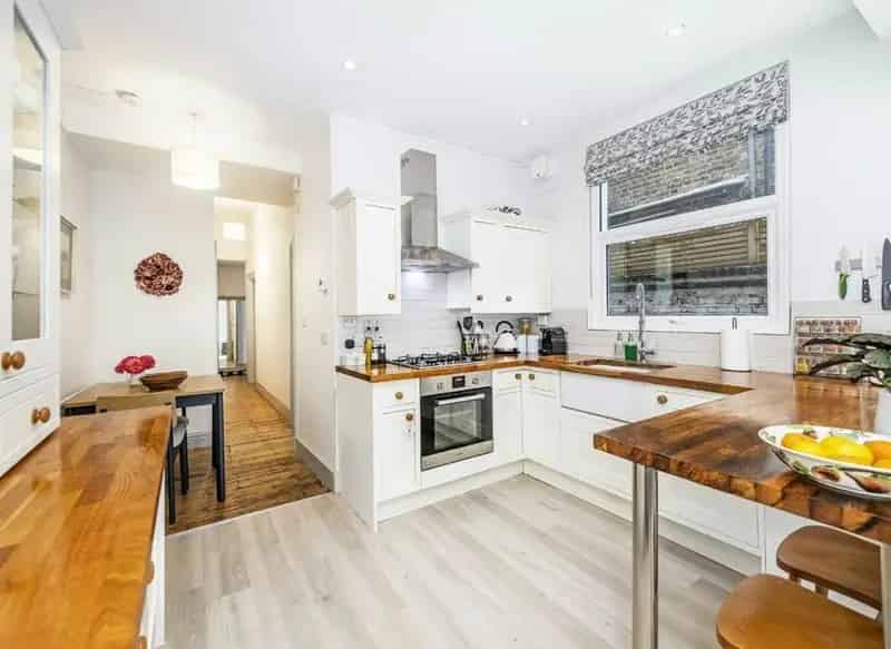Ground Floor Flat with Garden Access Two Double Bedrooms