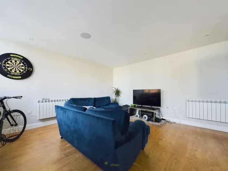 2 bedroom flat for sale