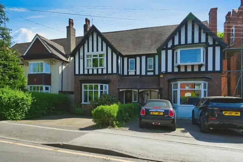 4 Bedroom Semi-Detached House for Sale