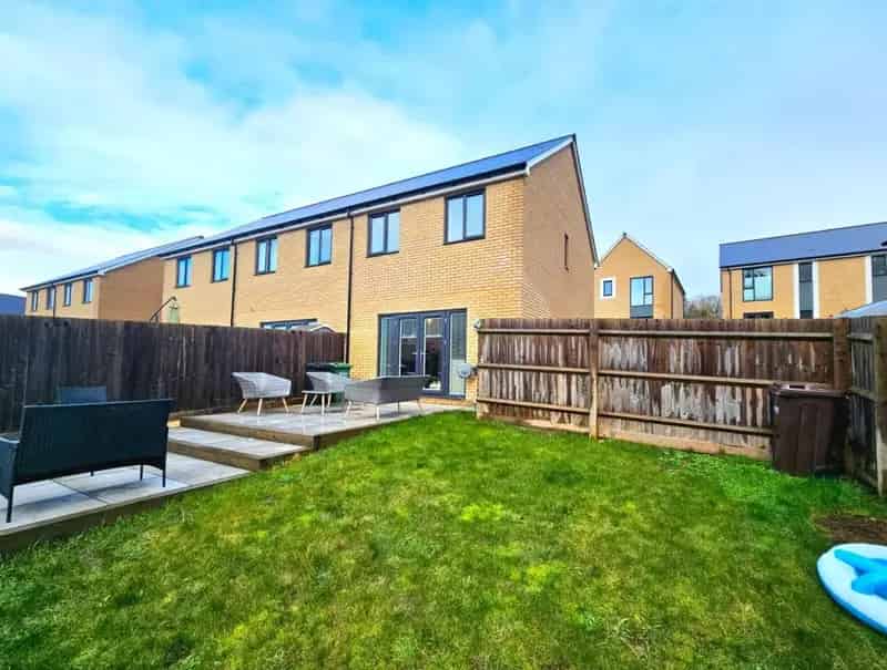 3 Bedroom House For Sale