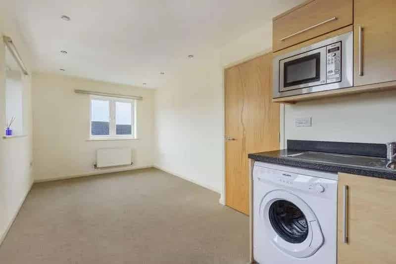 1 Bed Flat for Sale - Investors Only - Newbury Thatcham