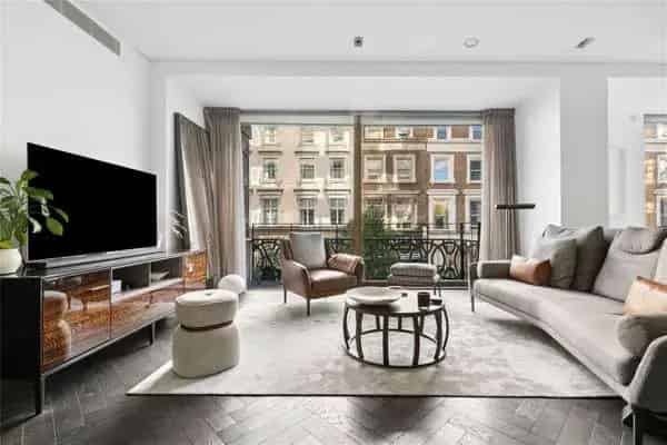 Stylish One Bedroom Apartment in London W2