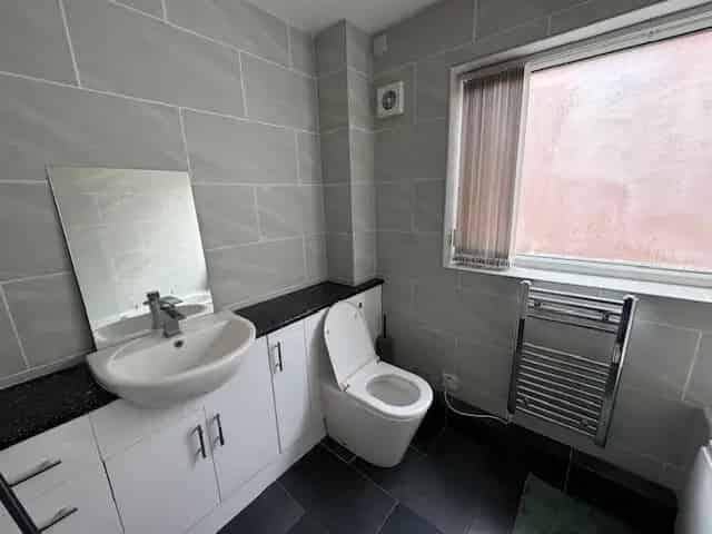 2 Bedroom Apartment Oldbury City Links