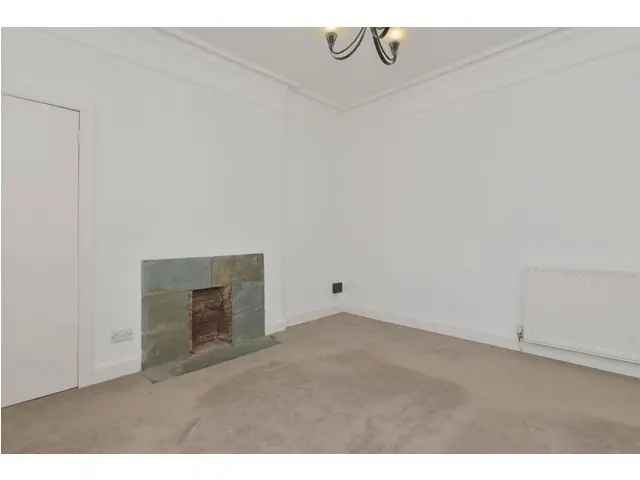 4 bedroom flat  for sale