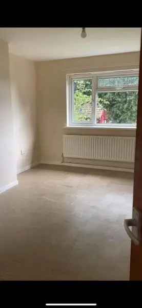 Flat For Rent in Eastbourne, England