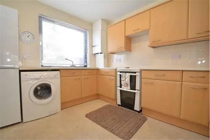 1 Bed Ground Floor Apartment Near Anniesland Cross