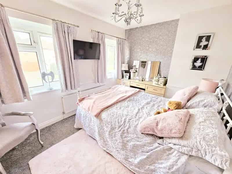 3 Bedroom Town House House to Rent