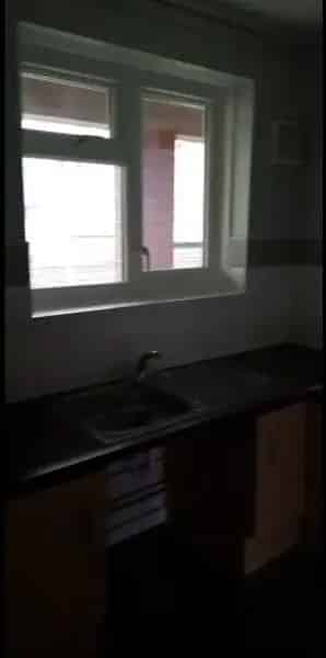 2-Bedroom Flat with Disability Shower Near Norbury and Streatham Hill