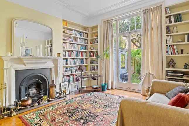 5 Bedroom Terraced House for Sale in London N16