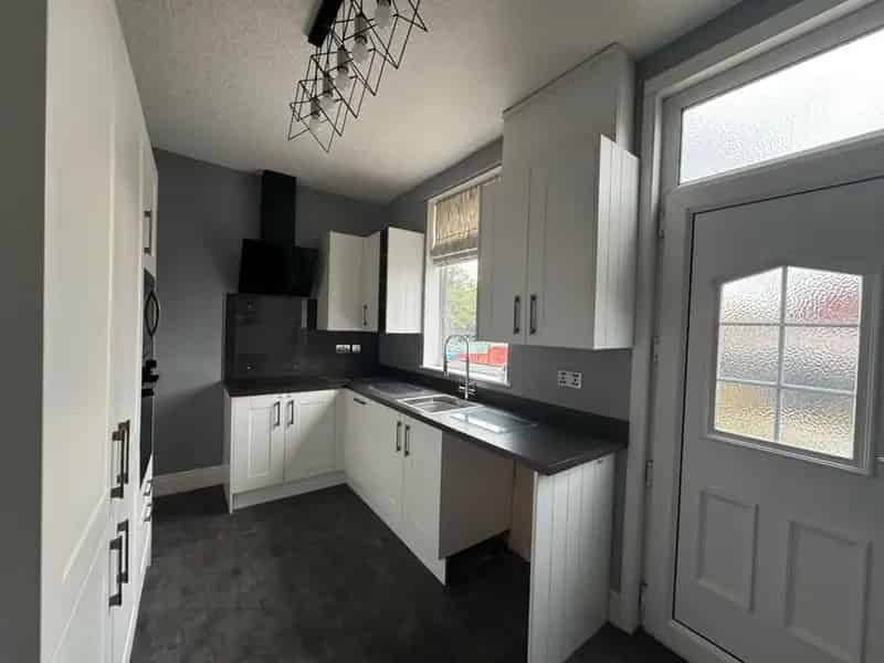 2 Bedroom Mid Terrace House Sharlston Common WF4
