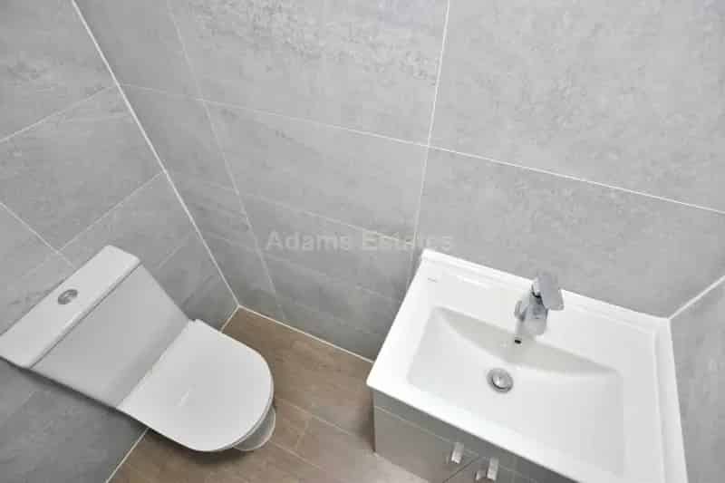 0 Bedroom Commercial Property House to Rent