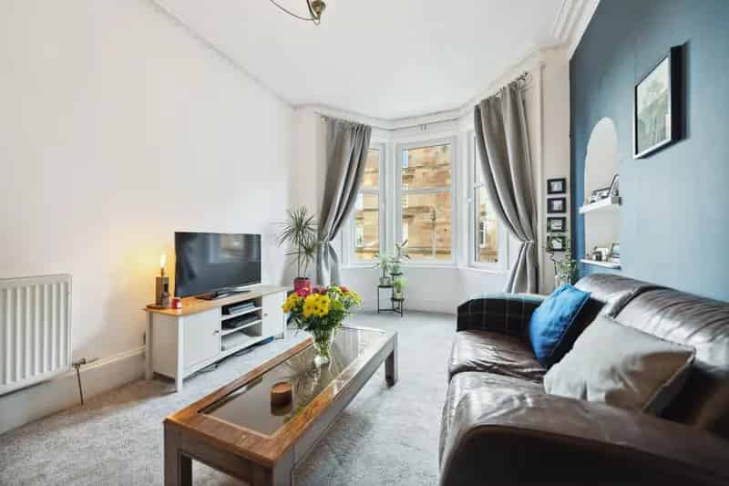 Turnkey 1st Floor Apartment South Side Glasgow