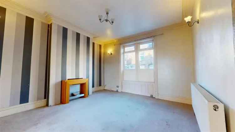 4 bedroom end of terrace house for sale