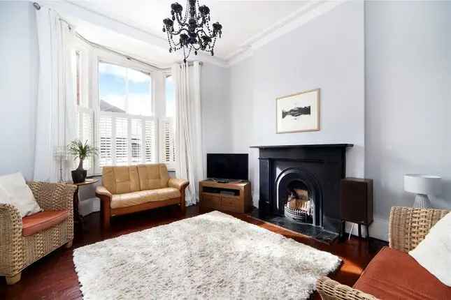 Victorian House for Sale in Wandsworth SW18 4 Bedrooms