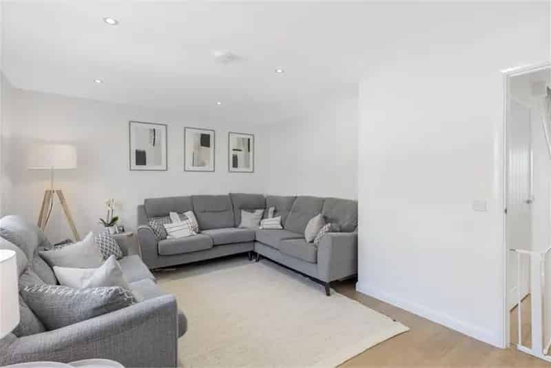 4 Bed Detached House South Queensferry