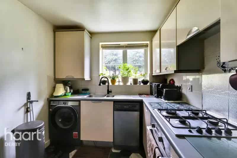 3 Bedroom Townhouse for Sale No Sale No Fee