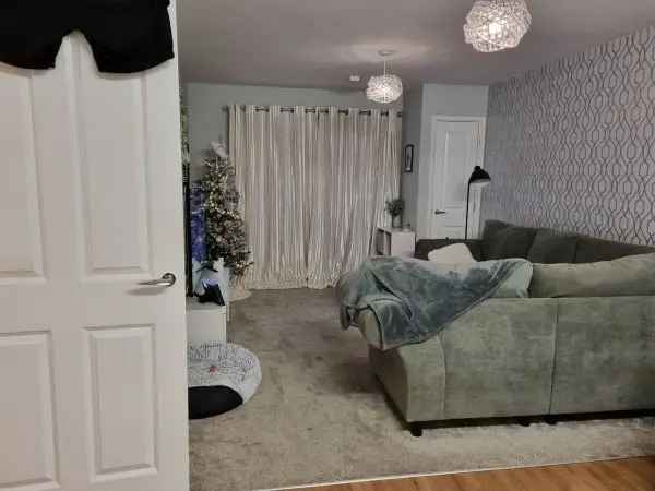 Flat For Rent in Welwyn Hatfield, England