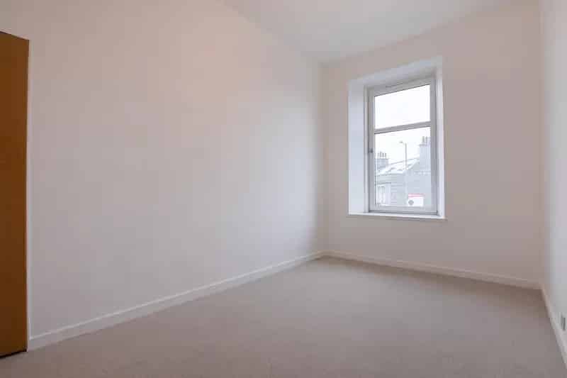 2 Bedroom Apartment for Sale Aberdeen
