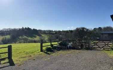 3-Bed Stable Block Conversion Opportunity near Exeter 4 Acres