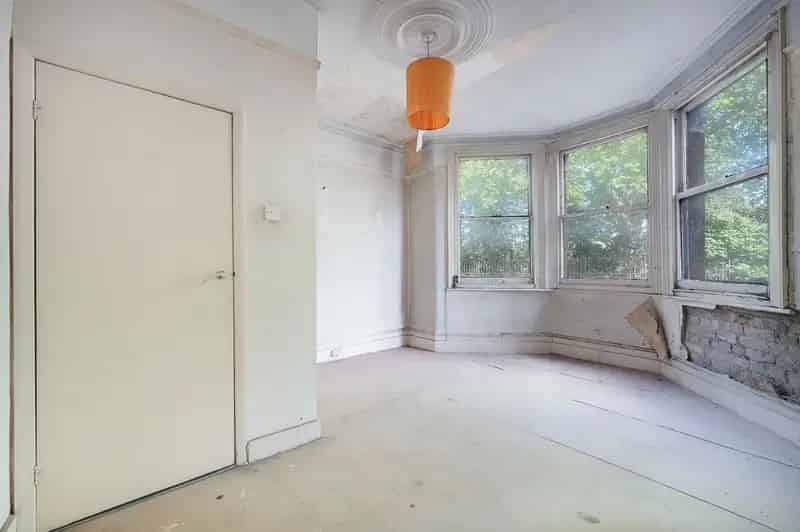 2 bedroom Flat
 For Sale