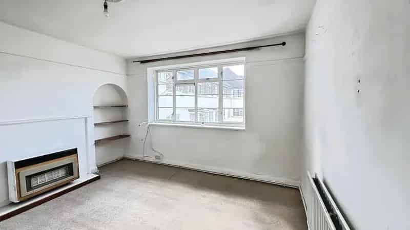 2 Bedroom Flat for Sale London SE13