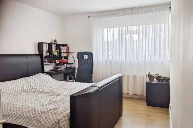 Family House Two Double Bedrooms Landscaped Garden Zero Deposit Guarantee
