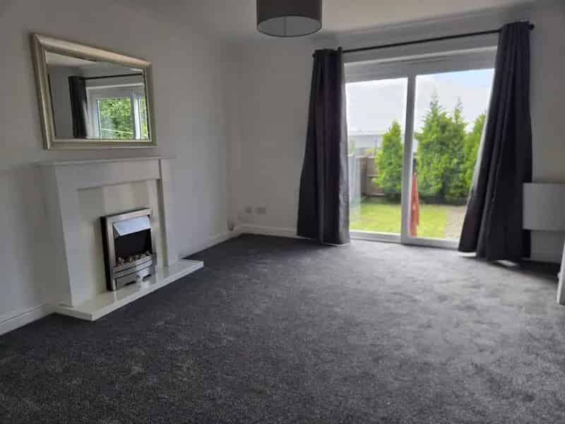 2 bedroom terraced house