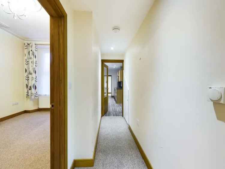 1 bedroom ground floor flat to rent