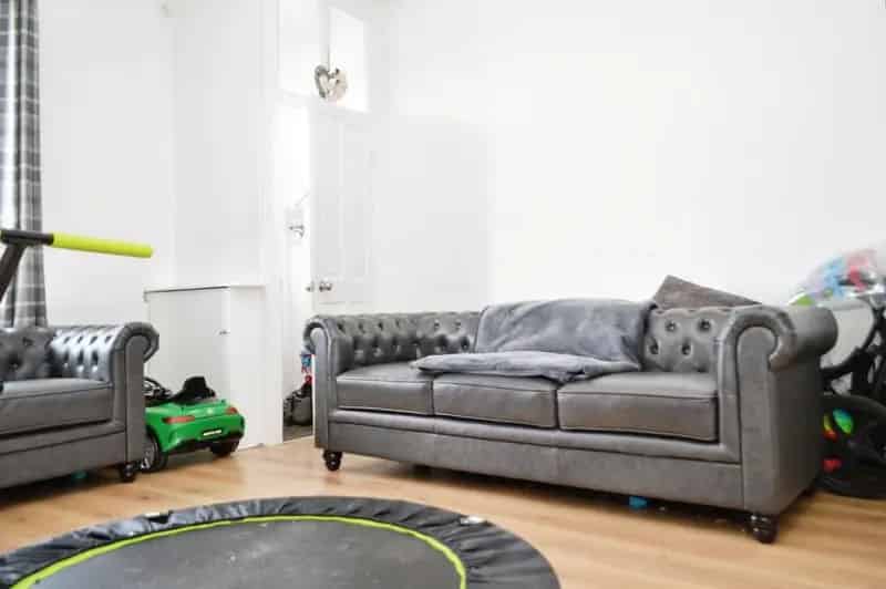 2 Bedroom House For Sale - Ideal First Time Buy or Investment