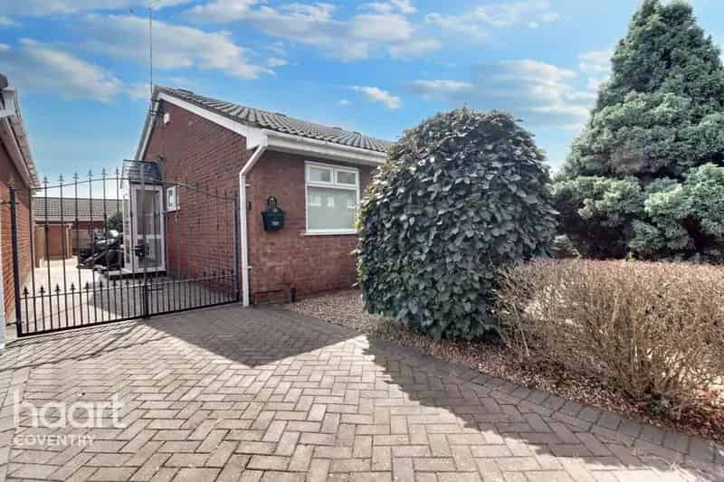 2 Bedroom Semi-Detached House for Sale