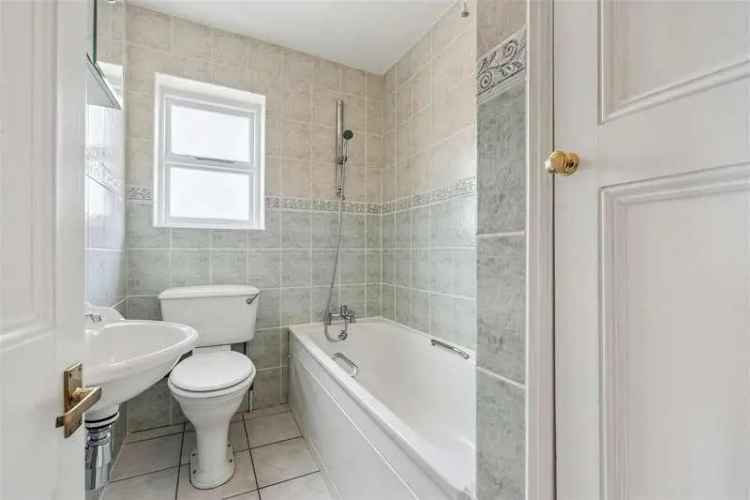 1 Bed Flat for Sale near Chiswick High Road