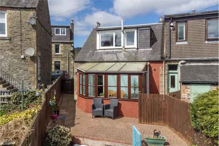 2 Bed House - End Terraced with 1 Reception Room