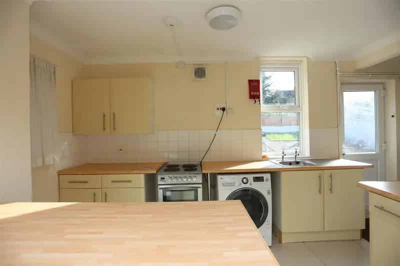 4 Bedroom House to Rent Near Universities