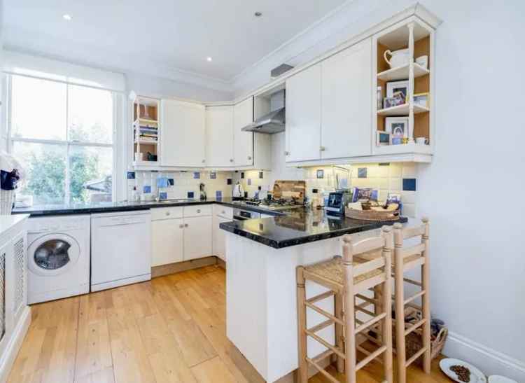 Parsons Green 2-Bedroom Period Conversion Apartment