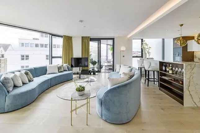 Flat for sale in Chelsea Island, Chelsea Harbour, London SW10