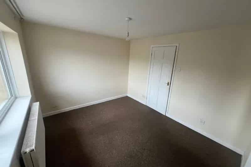 One Bedroom Apartment in Lee Mount