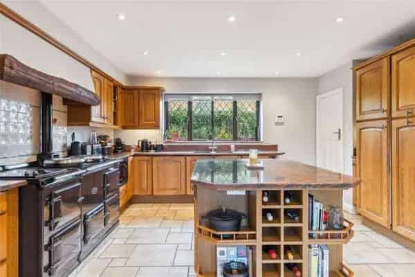 Woodrow, Amersham, Buckinghamshire, HP7 0QH | Property for sale | Savills