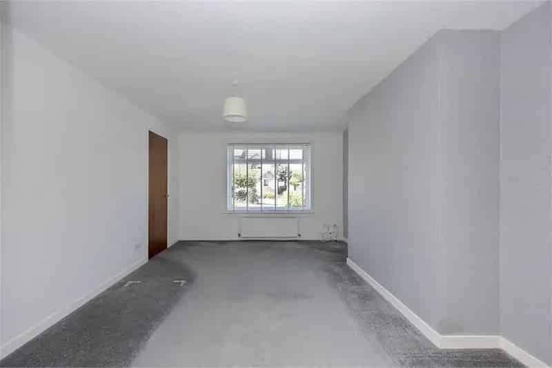 2 Bed Semi Detached House with 2 Reception Rooms